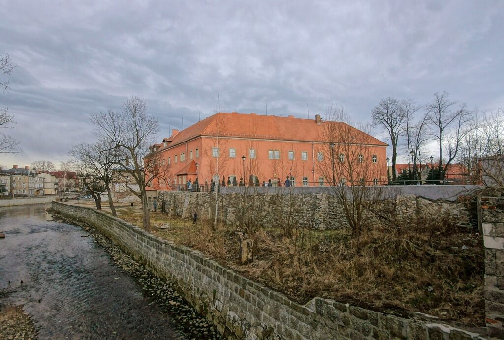 muzeum przyrodnicze w jeleniej gorze jelenia gora 4475377